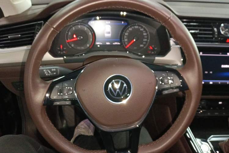 Used Volkswagen Phideon 2021 380TSI Luxury Edition