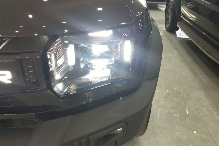 Used JETOUR Shanhai Traveler C-DM 2024 C-DM 208KM Mountain & Wilderness Edition
