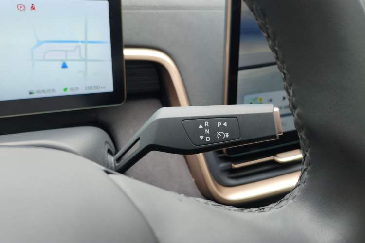 Used Dongfeng eπ eπ008 2024 210Max Range-Extended Version 6 Seats