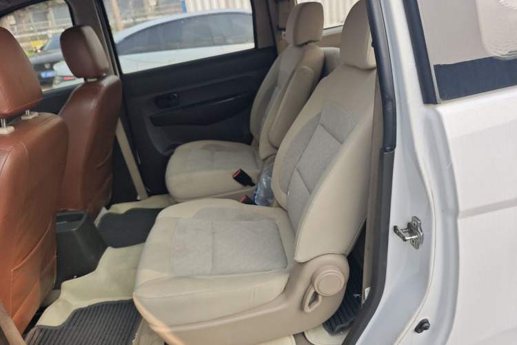 Used Wuling Hongguang 2014 1.5L S Standard Version
