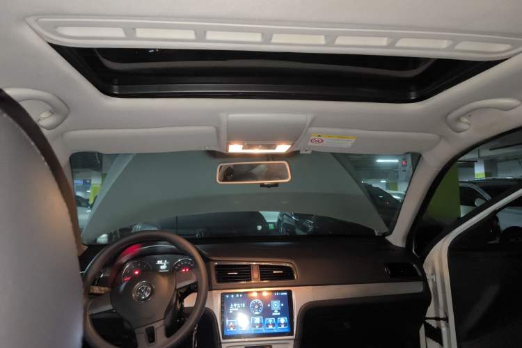 Used Volkswagen Lavida 2013 Revised Version 1.4 TSI DSG Comfort Edition Headliner