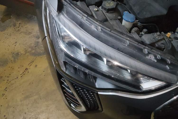 Used Haval JOLION 2021 1.5T Automatic Grand Three-Volume Version Right Front Headlight