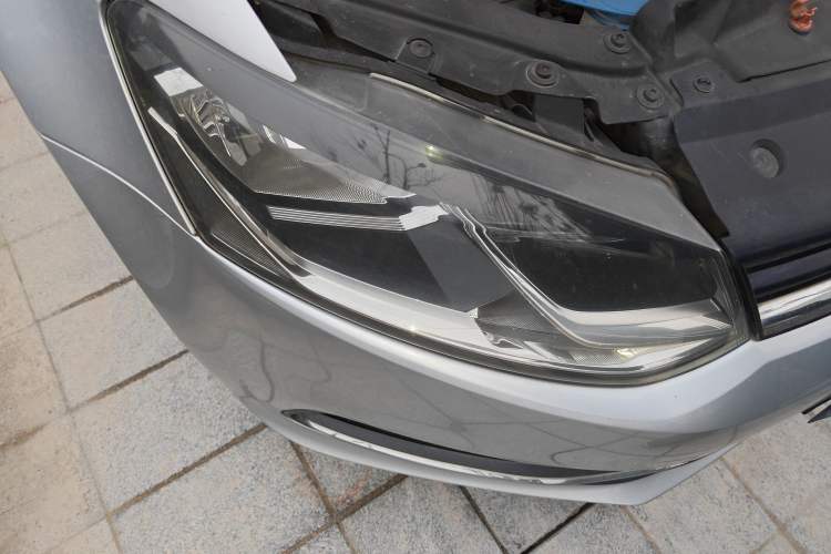 Used Volkswagen Polo 2014 1.6L Automatic Comfort Edition Right Front Headlight