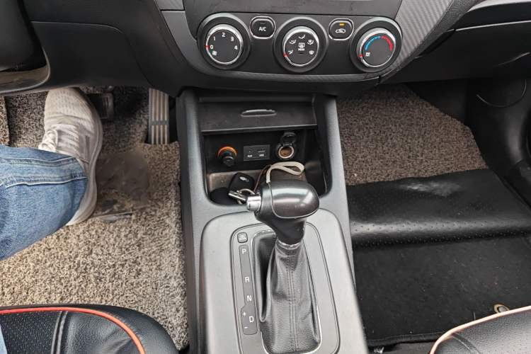 Used Kia K3 2013 1.6L Automatic GLS
