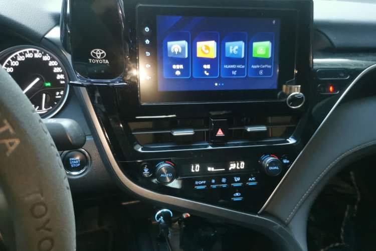 Used Toyota Camry 2023 2.0GVP Premier Edition Audio And AC Panel