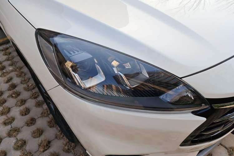 Used Ford Escape 2020 EcoBoost 245 Four-Wheel Drive Titanium Edition