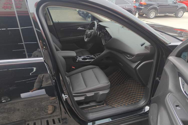 Used Buick Envision 2022 Encore S 652T Two-Wheel-Drive Luxury Model