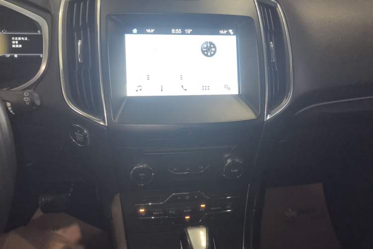 Used Ford Edge 2018 EcoBoost 245 Two-Wheel-Drive Titanium 7-Seater China V Standard Audio And AC Panel