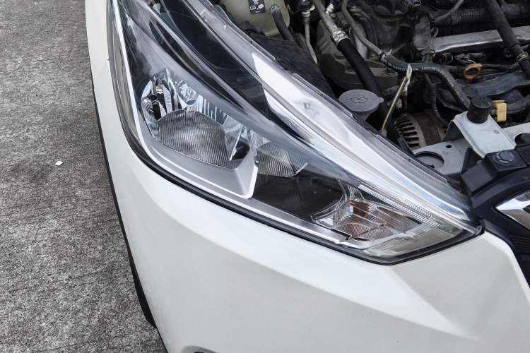 Used Nissan Kicks 2018 1.5L CVT Smart Connect Luxury Edition
