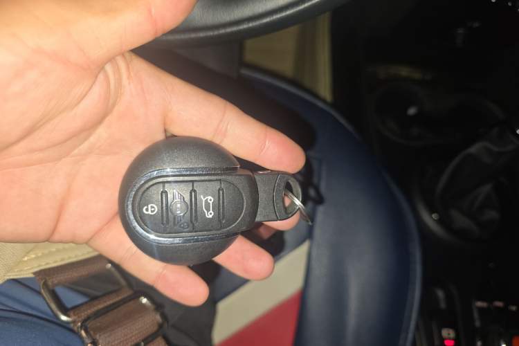 Used MINI Countryman 2018 1.5T COOPER Classic Edition Vehicle Key