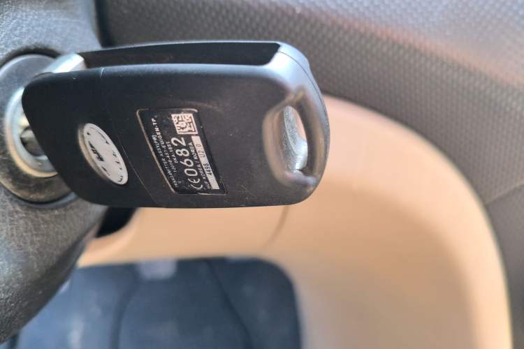 Used Hyundai Verna (older generation) 2014 1.4L Manual Smart GLS Trim
