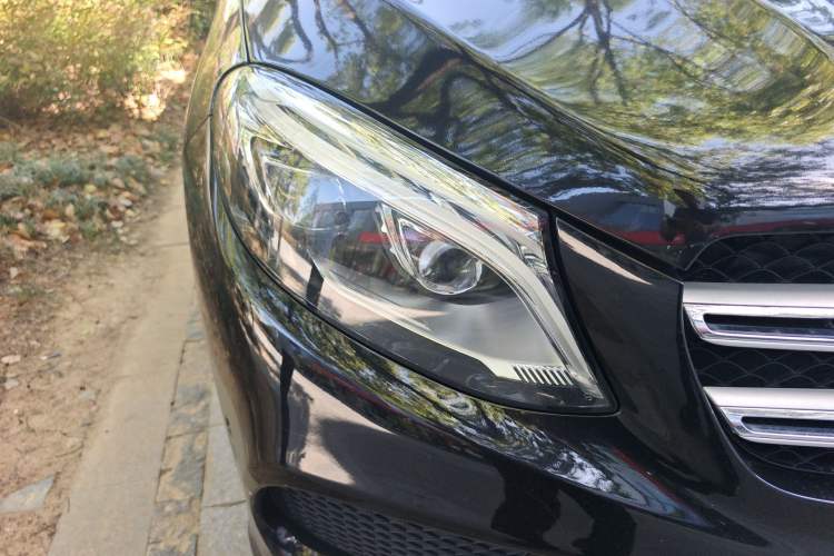 Used Mercedes-Benz GLE 2018 GLE 400 4MATIC Exclusive Edition Right Front Headlight