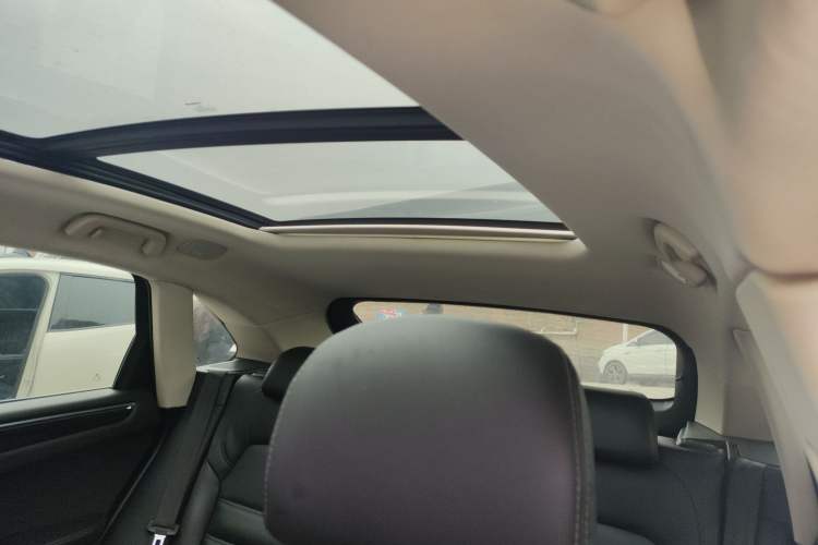 Used Zotye SR9 2017 2.0T Automatic Ultimate Edition