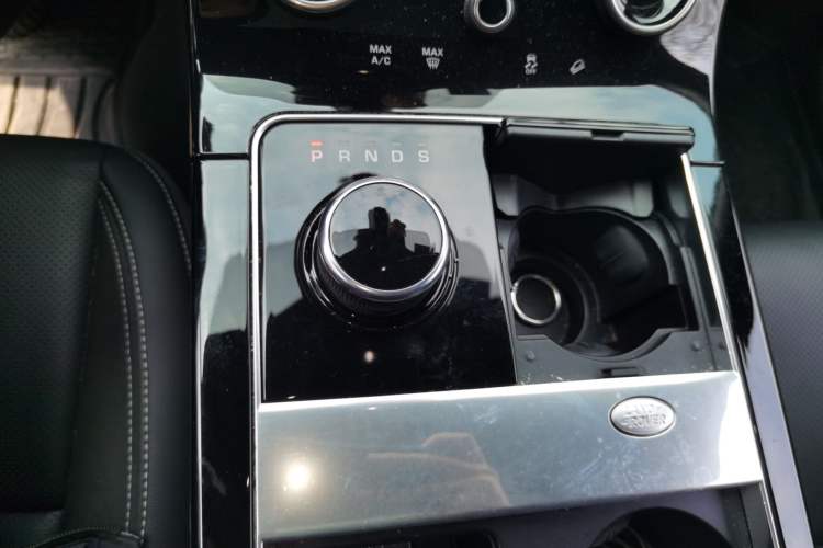 Used Land Rover Range Velar 2020 P340 R-DYNAMIC S Gear Lever