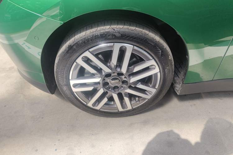 Used MINI Electric COOPER 2025 456km COOPER E Classic Style
