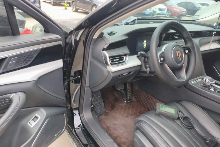 Used Hongqi H5 2025 1.5T DCT Qiyun 500 000th Unit Commemorative Edition
