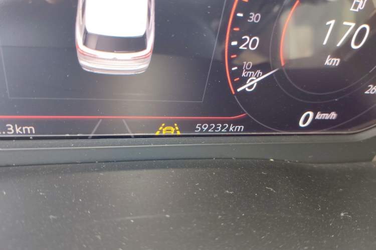 Used Volkswagen Viloran 2020 380TSI Prestige Edition Odometer Close Up