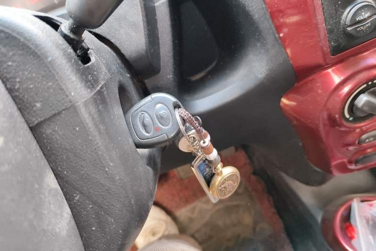 Used Chery QQ 2013 1.0L Manual Happy Edition