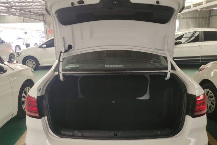 Used Volkswagen Lavida 2019 Lavida Start 1.5L Automatic Trendy Version China VI Standard