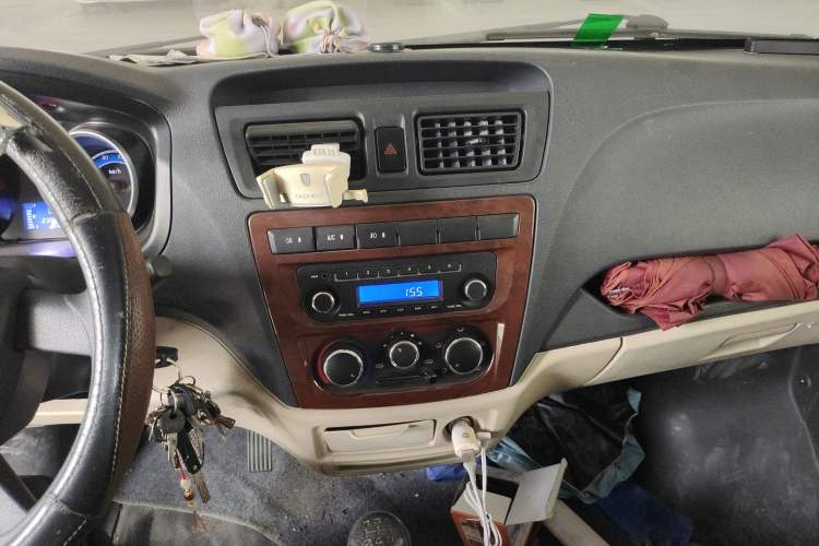 Used CHANGAN KAICHENG Ruixing M80 2019 1.5L Base Version 2-Seater Single-Steamed Air Conditioning China VI Standard Flat Roof Rear-Hinged Doors DAM15KR