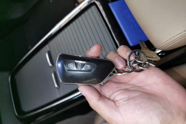 Used Volkswagen ID.4 X 2021 Pro Smart Long-Range Edition Vehicle Key