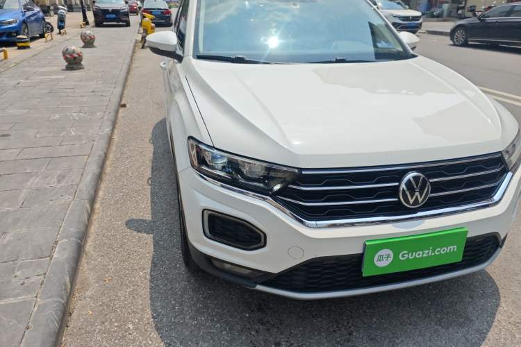 Used Volkswagen T-ROC 2022 280TSI DSG Two-Wheel Drive Elite PLUS Right Front Headlight