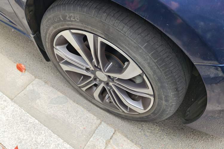 Used Geely Auto Emgrand GL 2018 1.4T DCT Prestige Smart Connectivity Version
