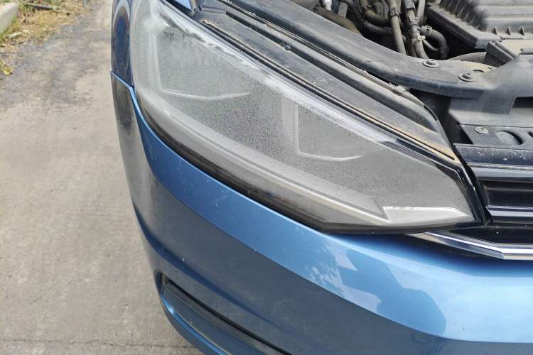 Used Volkswagen Touran 2016 Volkswagen Touran L 280TSI DSG Comfort Edition Right Front Headlight