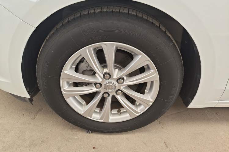 Used Buick GT 2015 15N Manual Entry-Level Trim