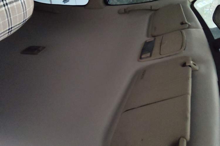 Used Hyundai Elantra 2011 1.6L Manual Comfort Version