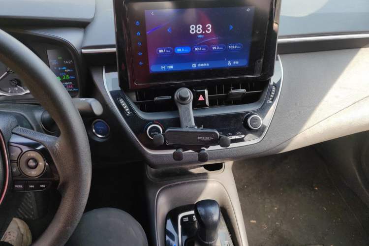 Used Toyota Levin 2022 Dual-Motor 1.8H E-CVT Leading Edition
