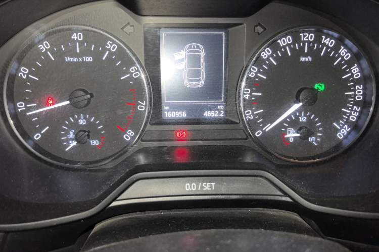 Used Skoda Octavia 2017 1.6L Automatic Smart Drive Edition Odometer Close Up