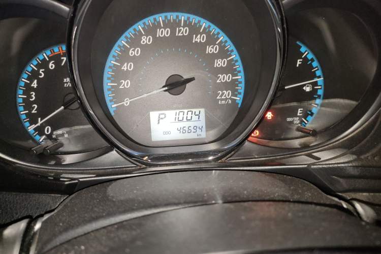 Used Toyota YARiS L Zhi Xiang 2017 1.5E CVT Dynamic Edition Odometer Close Up