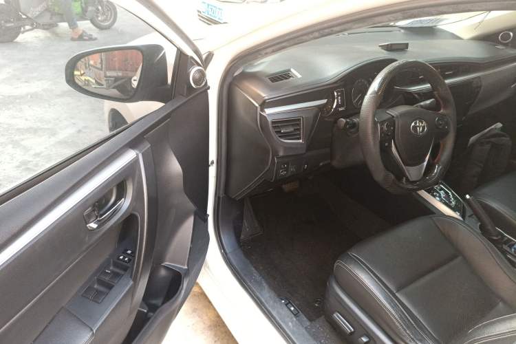 Used Toyota Levin 2014 1.8V CVT Luxury Edition Driver Seat