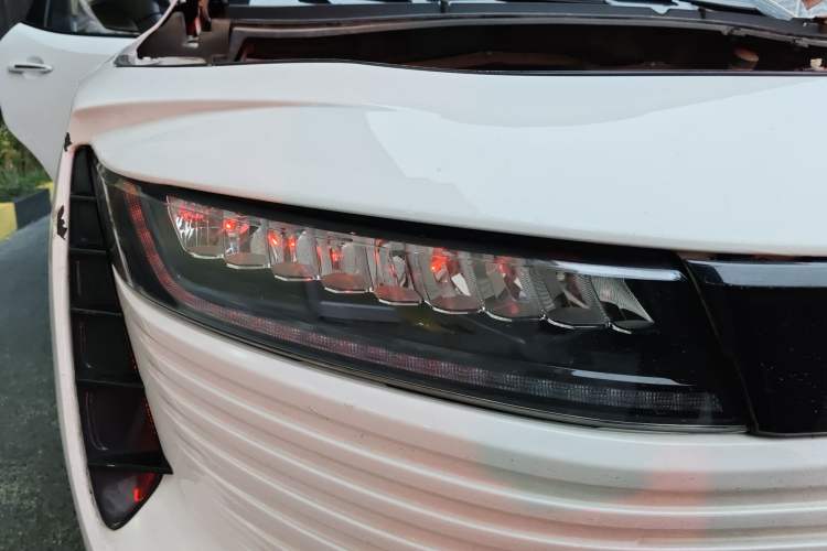 Used ORA iQ 2018 Smart Connectivity Model
