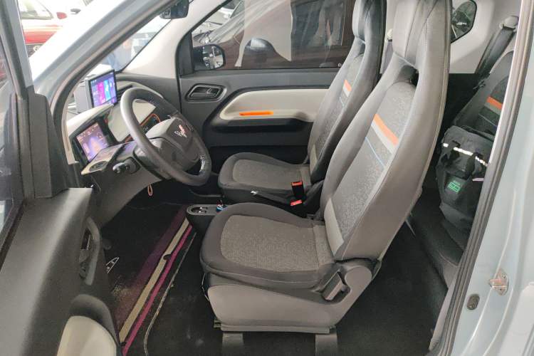 Used Wuling Hongguang MINIEV 2022 Zizai Version Lithium-NMC Left Front Seat