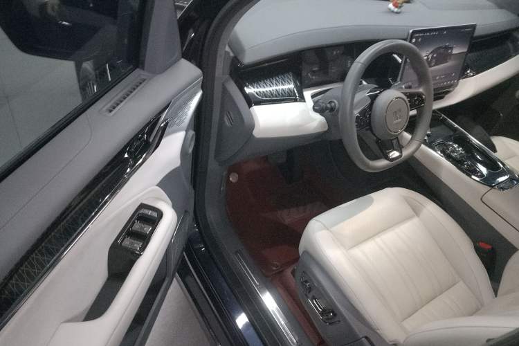 Used Zeekr 009 2022 WE Edition
