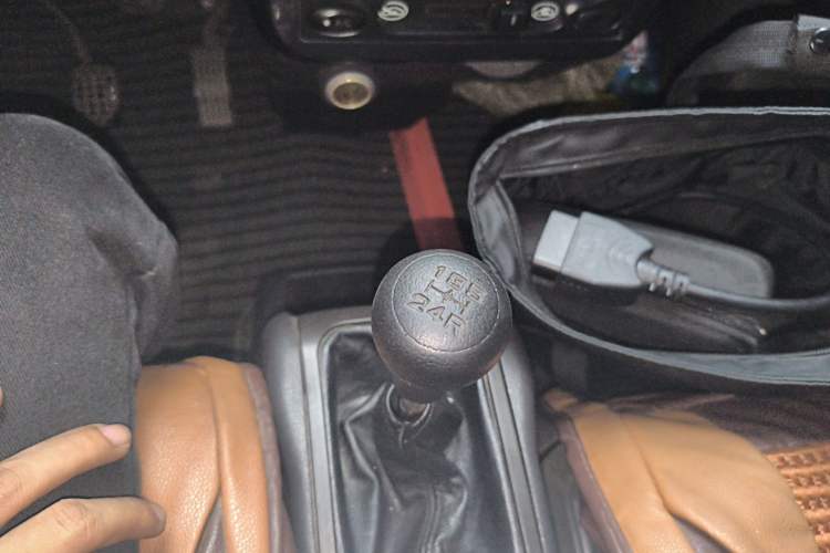 Used Wuling Rongguang 2012 1.5L Extended Standard Version Gear Lever