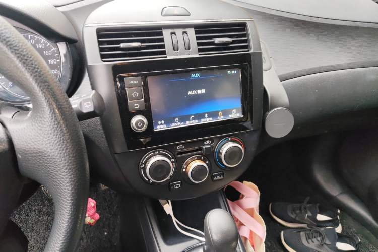 Used Nissan Tiida 2014 1.6L CVT Comfort Model
