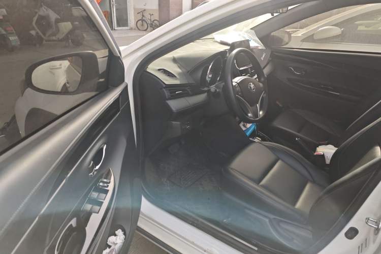 Used Toyota YARiS L Zhi Xuan 2021 X-Trail X 1.5L CVT Prestige Edition
