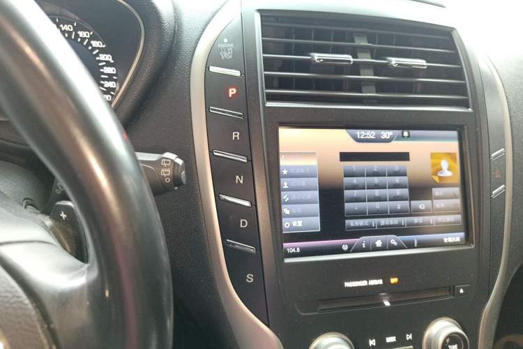Used Lincoln MKC 2016 2.0T Two-Wheel Drive Deluxe Edition
