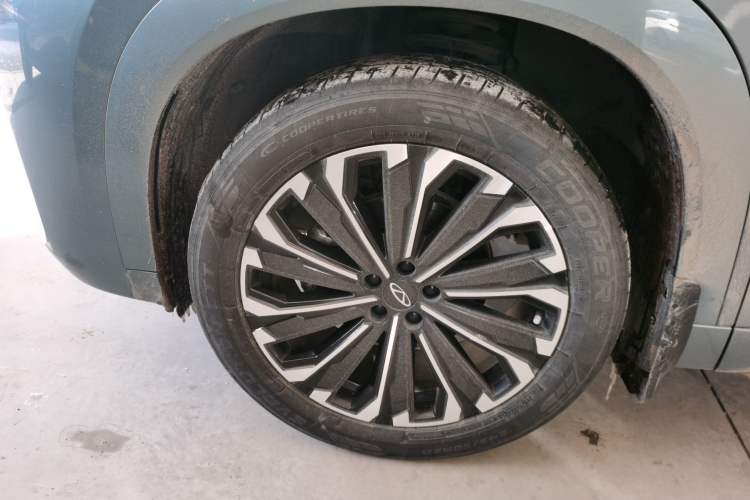 Used Chery Tiggo 9 2023 2.0T Dual-Clutch Two-Wheel Drive Luxury Edition 5 Seats
