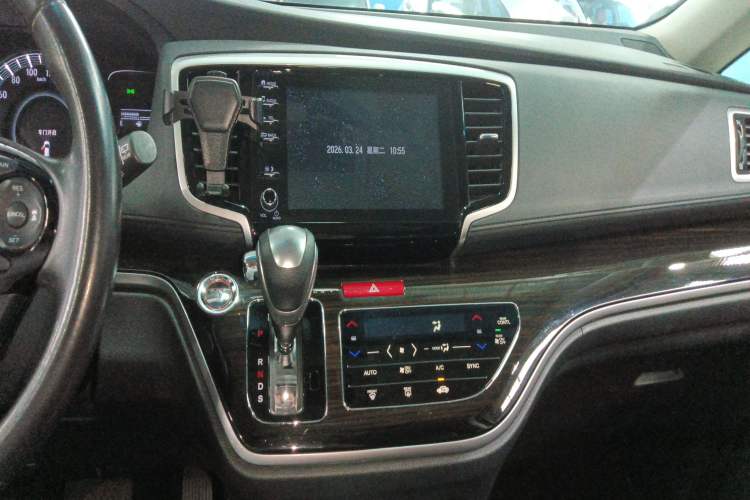 Used Honda Odyssey 2019 2.0L Rui-Zunxiang Edition Audio And AC Panel