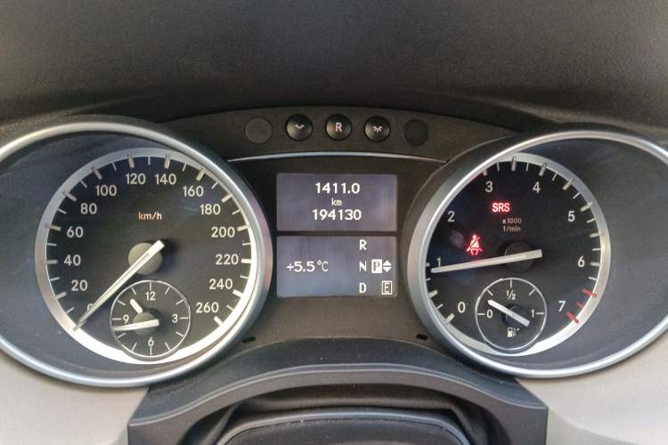 Used Mercedes-Benz R-Class 2014 R 320 4MATIC Luxury Model