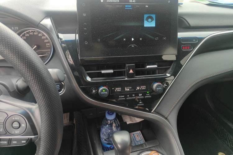 Used Toyota Camry 2023 2.0G Luxury Edition
