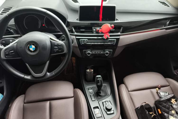 Used BMW X1 2020 sDrive20Li Fashion Model Center Console