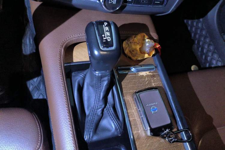 Used Volvo S90 2018 T5 Zhiyuan Edition
