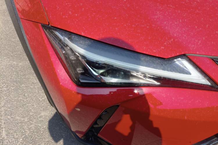 Used Lexus UX 2020 260h Explore & Adventure Edition Right Front Headlight