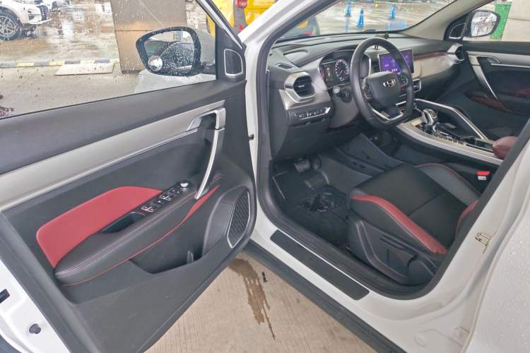 Used Geely Auto Coolray 2020 Facelift 240T DCT Hunter