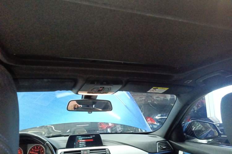 Used BMW 3 Series 2018 320i M Sport Package
